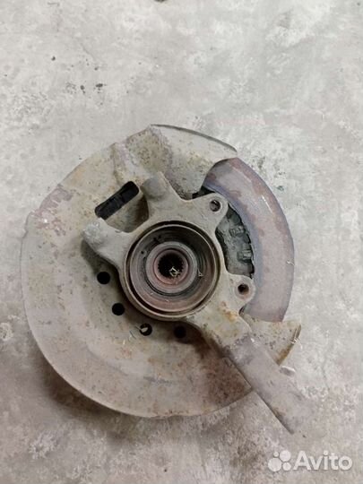 Поворотный кулак ваз в сборе