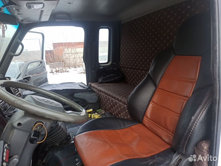 Hyundai HD78, 2011
