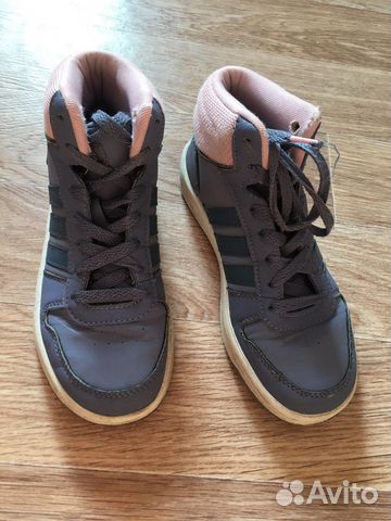 Кроссовки для девочки