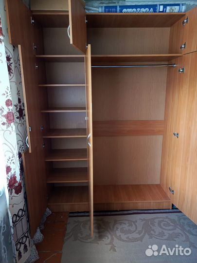 Продам шифоньер