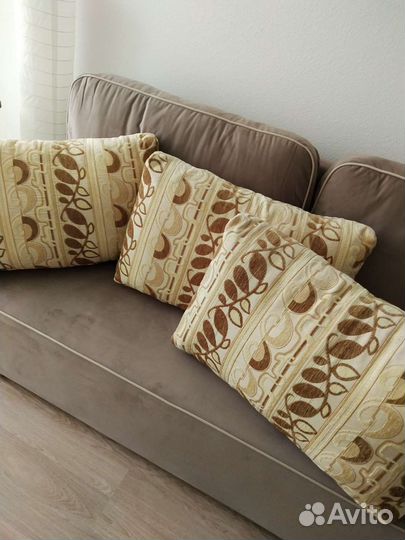 Диванные подушки большие