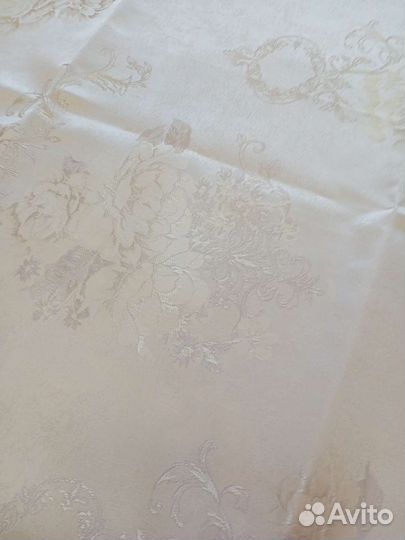 Скатерть жаккардовая