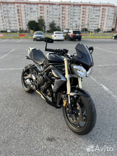 Triumph Street triple