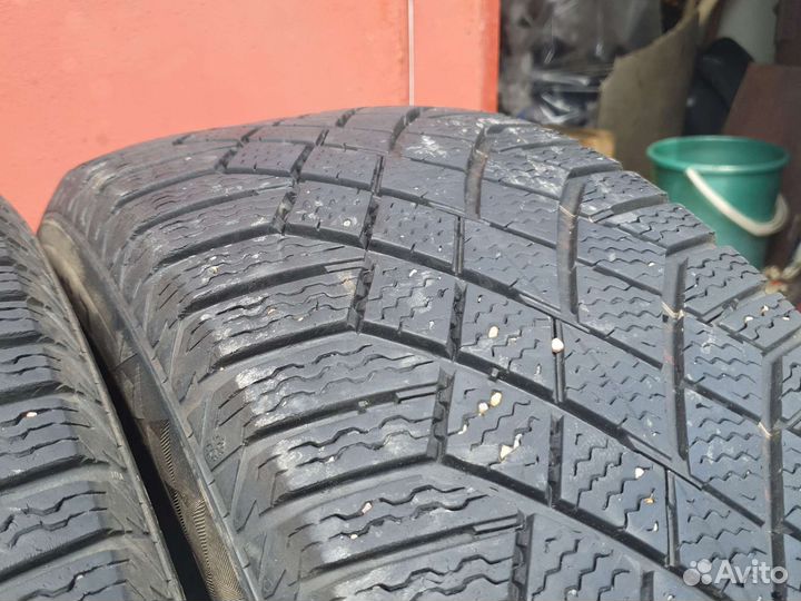 Continental ContiVikingContact 7 235/55 R18 104T