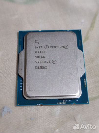 Intel Pentium G7400+кулер. LGA 1700