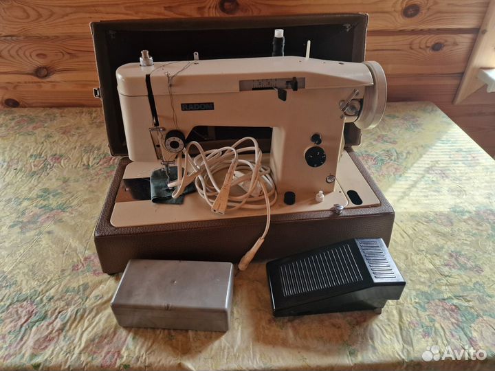 Швейная машина Radom