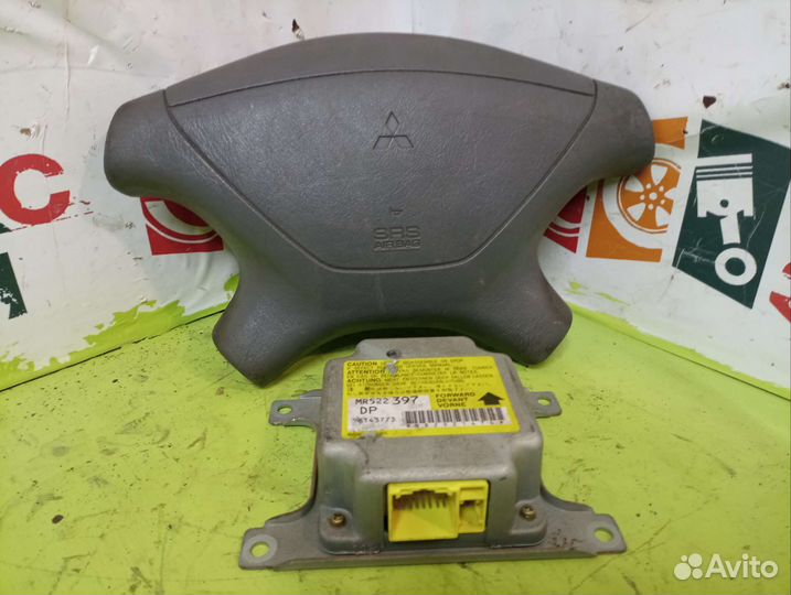 Подушка безопасности в руль Mitsubishi Galant 8