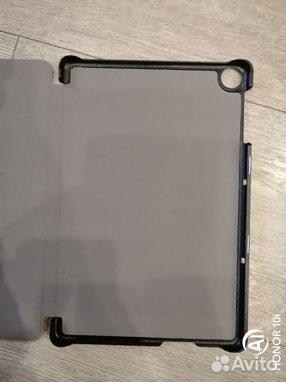 Чехол для планшета huawei mad Т10/T10s с магнитом