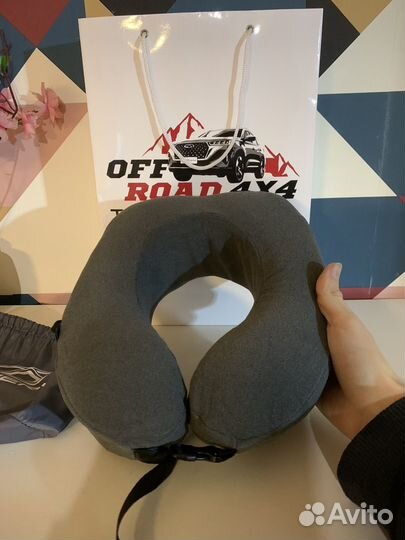 Подушка под шею дорожная новая с чехлом
