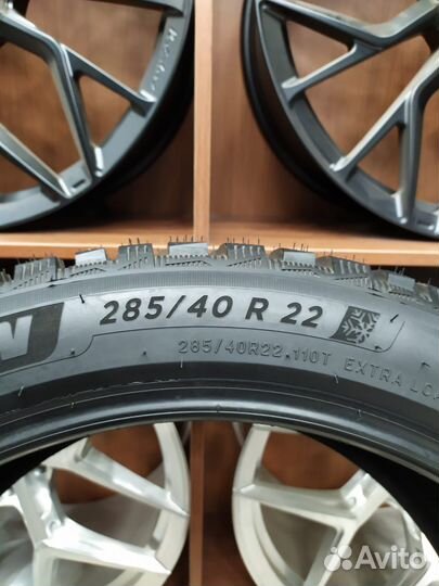 Michelin X-Ice North 4 SUV 285/40 R22 110T