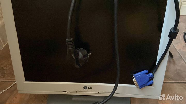 Монитор lg flatron l1515s