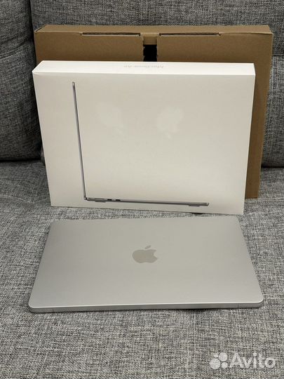 Apple MacBook Air M2 8/256