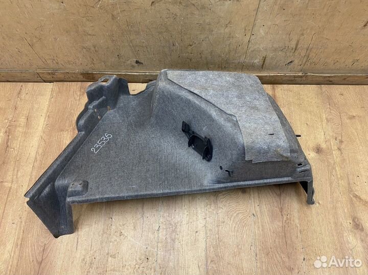 Обшивка багажника левая Skoda Rapid 2013-2020