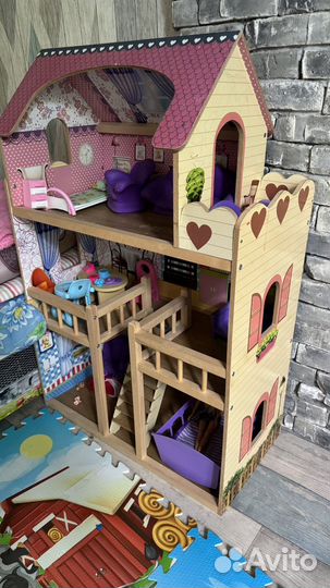 Домик кукольный