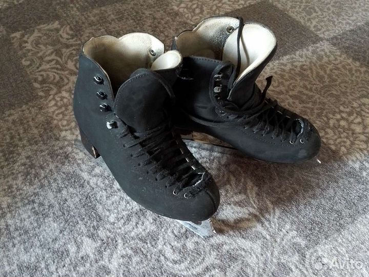 Фигурные коньки risport rf3