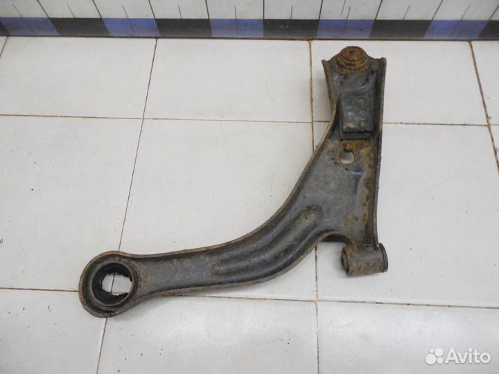 Рычаг передний правый Escape 2001-2006