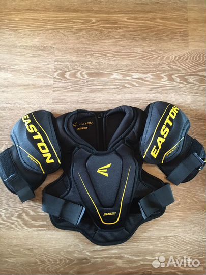 Нагрудник хоккейный