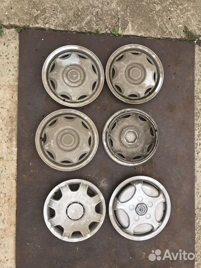 Колпак на колесо пластик и металл хром