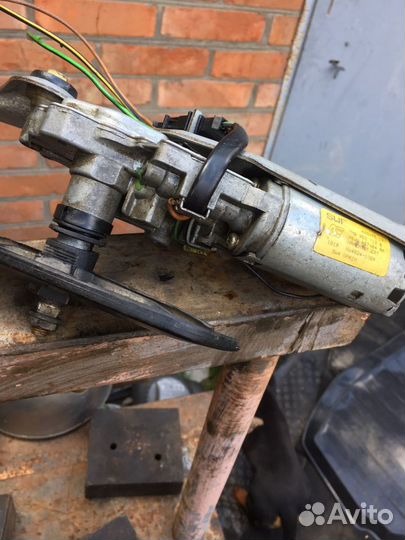 Привод заднего стеклоочистителя фольксваген шаран