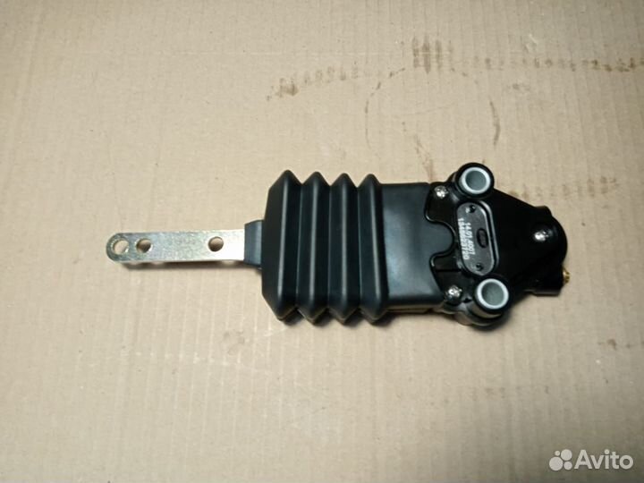 Кран уровня кабины Рено Премиум Магнум Керакс