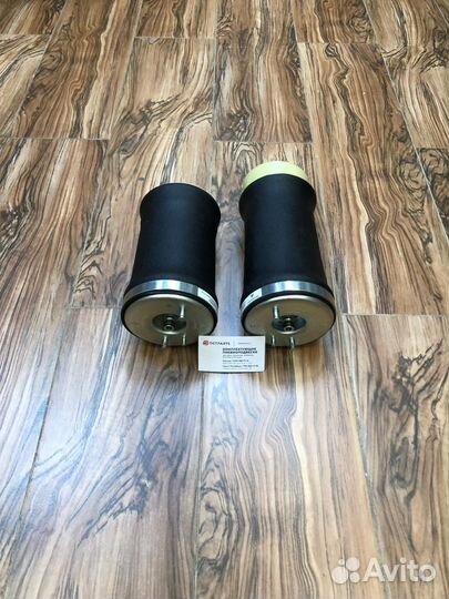 Пневмобаллон BMW Х5 Е53 задний 37121095579