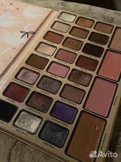 Палетка теней too faced