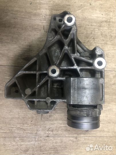 Кронштейн генератора Volkswagen 1.4TSI