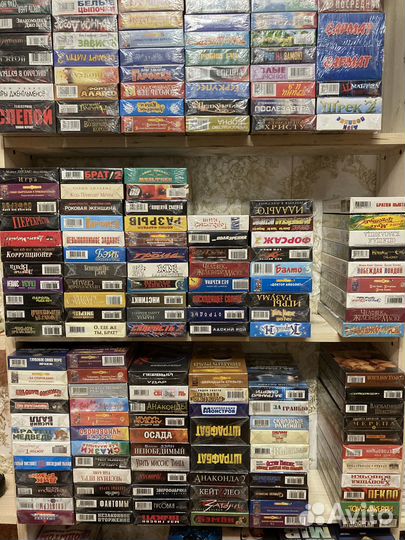Видеокассеты (VHS) для Ивана