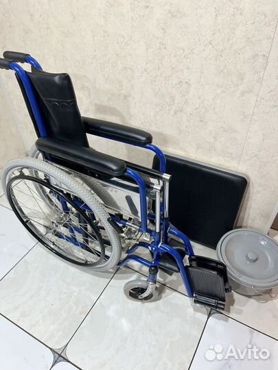Коляска инвалидная с санитарным оснащением