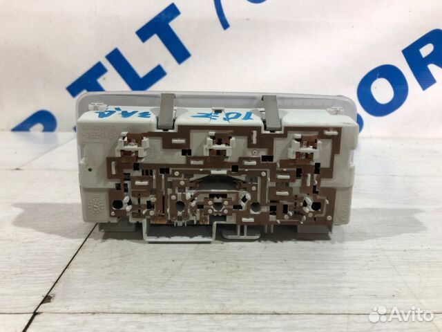 Плафон салонный задний opel astra J 1.6 ат хетчбек