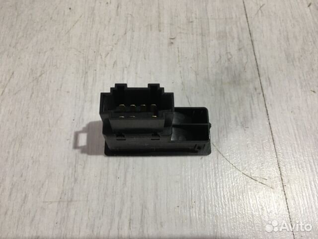 Кнопка стеклоподъемника LADA vesta SW Cross 1.8 мт