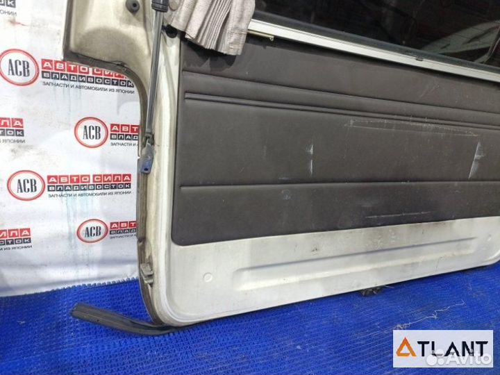 Дверь 5-я toyota hiace