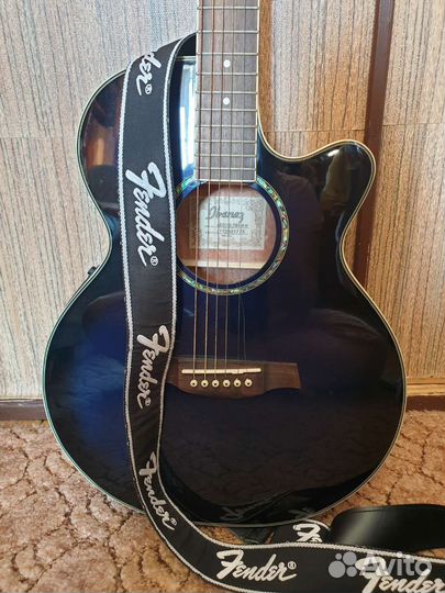 Электроакустическая гитара Ibanez AEG10E
