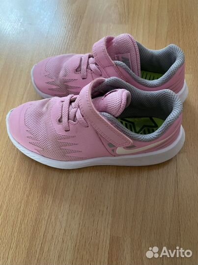 Кроссовки Nike