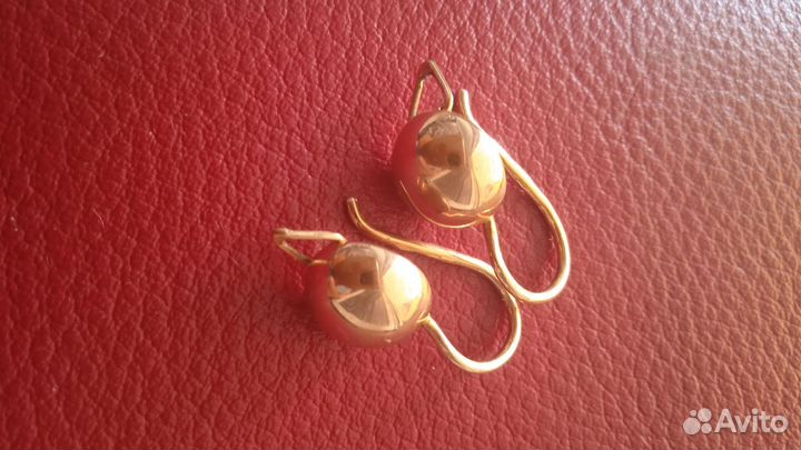 Золотые серьги