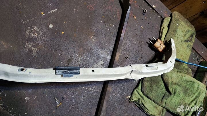 Планка под фары Mark 2