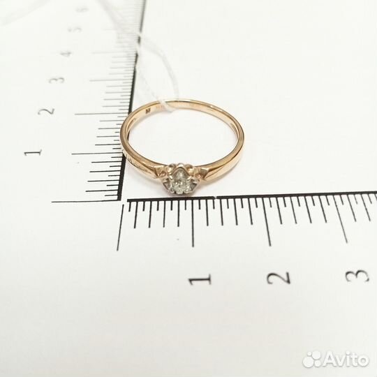 Золотое кольцо с бриллиантом 17р