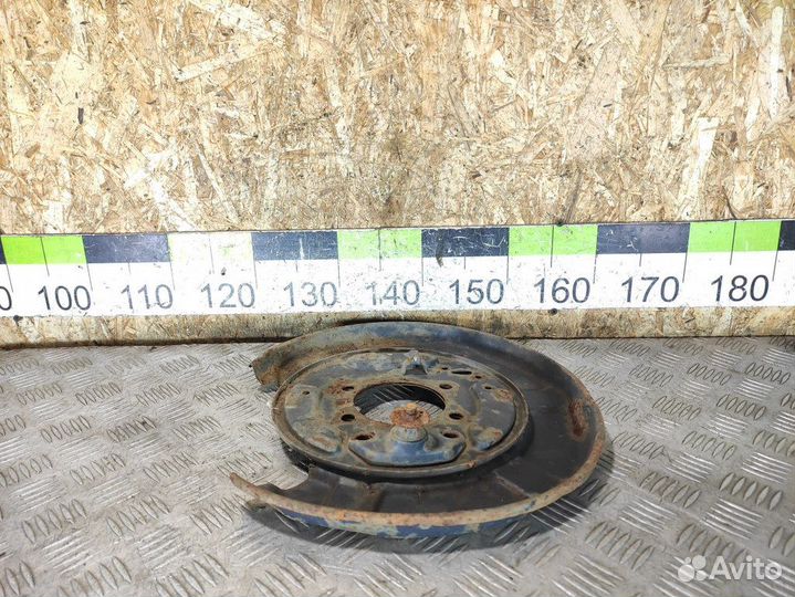 Щит опорный Subaru Tribeca B9