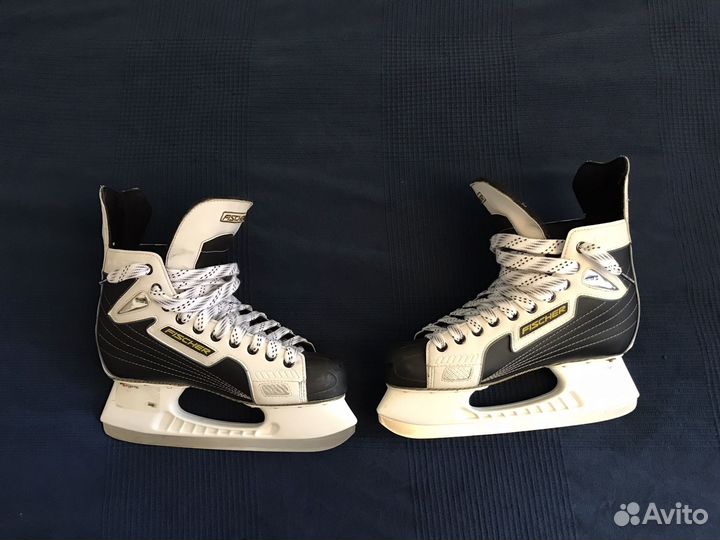 Коньки хоккейные