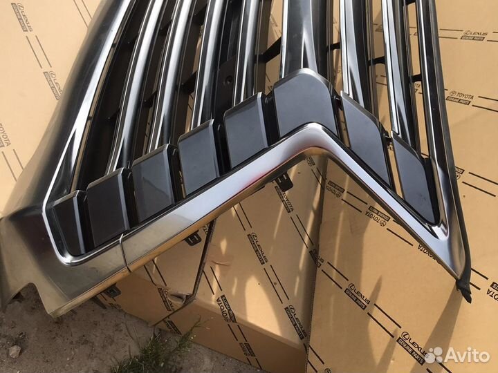 Решетка радиатора Lexus lx 570 Lx450d