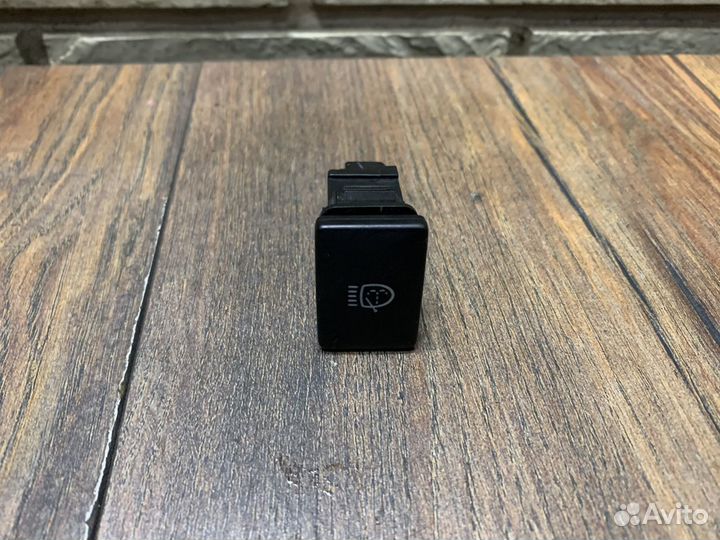 Toyota Corolla E15 Кнопка омывателя фар