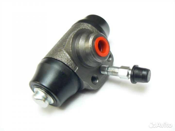 Цилиндр тормозной задний Volkswagen Passat B4