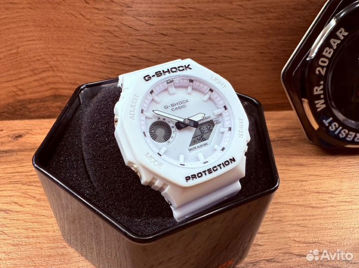 Часы Casio G-Shock GA-2100