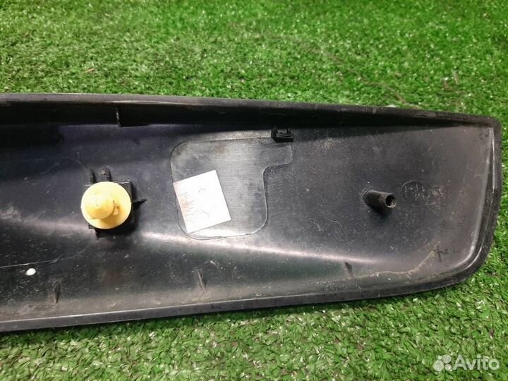 Крышка рейлинга Lexus RX400H 2007