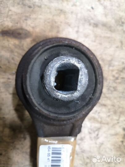 Передний левый рычаг chrysler 300c