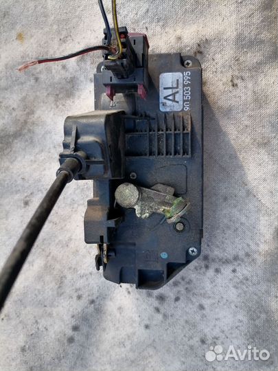 Замок двери задней левой Opel Vectra B