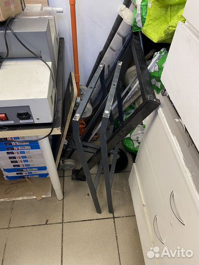 Металлические ножки и подстольники