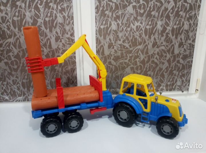 Игрушка жёлтый трактор Полесье