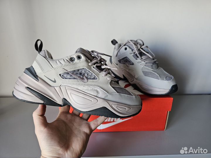 Кроссовки женские Nike M2k Tekno