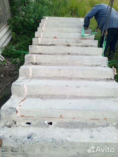 Бетонные лестницы